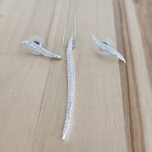 Authentic Swarovski Aline Earring and Necklace Set